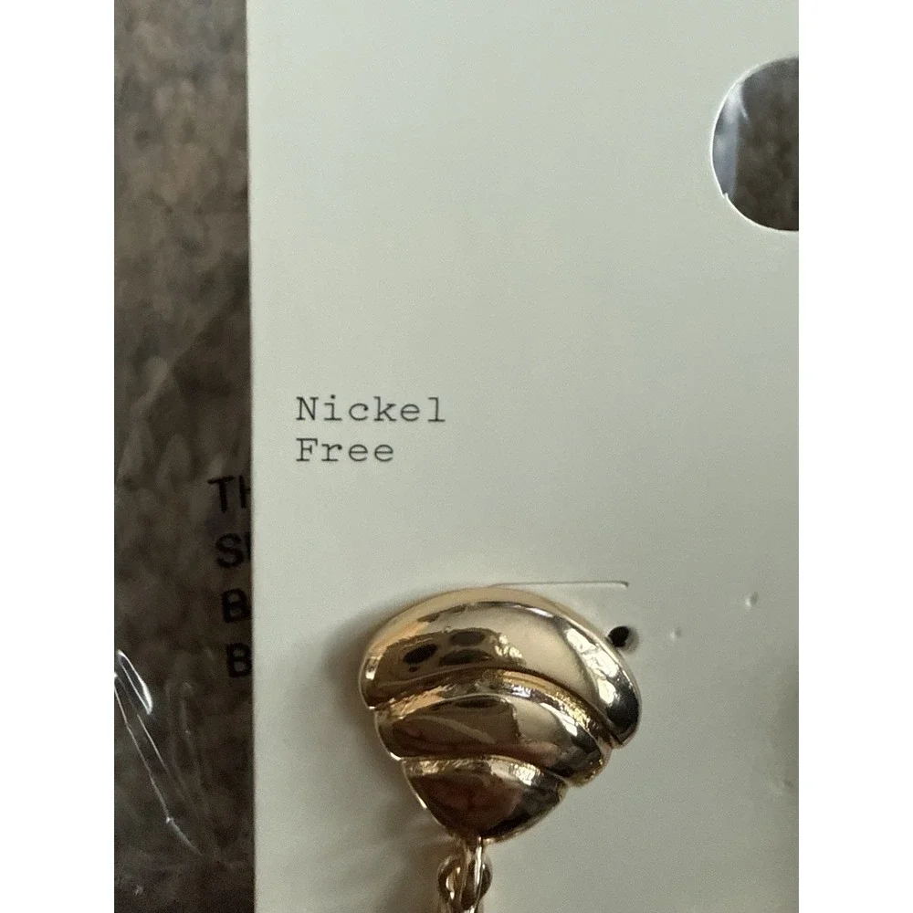A New Day Shell & Starfish Dangling Earrings‎ Gold Tone Nickel Free